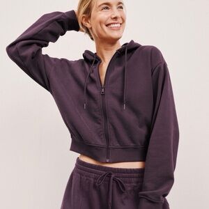 Beyond Yoga LuxeFleece Zip Up Hoodie Medium Crop Eggplant purple